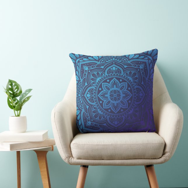 Luna Mandala Throw Pillow Kudde (Stol)