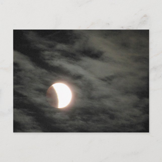 Lunar Eclipse with Clouds Vykort (Framsida)