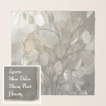 Lunaria Silver-dollar Sjal<br><div class="desc">Den här söt chiffon-scarfen har en subtil och delikat vit utformning av vit feminin-blommigt med grenar av Lunaria, även kallad Silver-dollar, Money Plant eller Honety. Oavsett namn kommer denna naturligt vackra vita chiffonhalsduk med mjukt grått, kräm och grått att skattas. Det underskattade initialer kan vara personlig. Bilden är botaniskt originalfoto...</div>