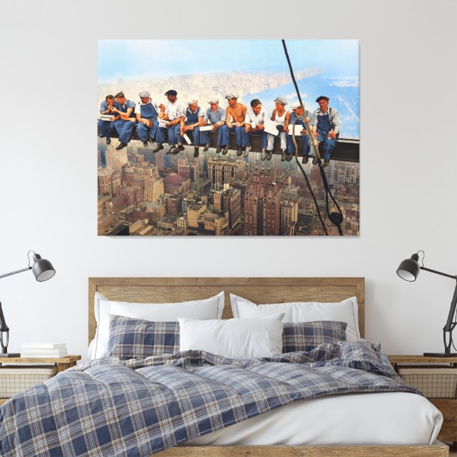 Lunchtime Atop - en Skyscraper har lösts 1932 Canvastryck (Insitu (sovrum))