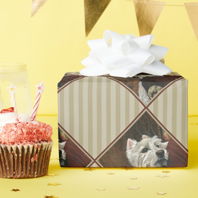 Lungande Westie på Soffa Presentpapper (Födelsedagsfest)