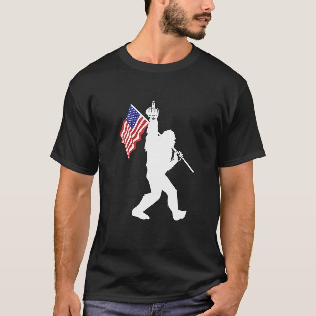 Lungny Bigfoot Mitten Finger USA flagga Sasquatch  T Shirt (Framsida)