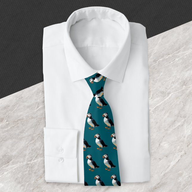 Lunnefåglar Mörk Oceanblå Vilda Natur Mönster Slips (A stylish tie in teal, patterned with Atlantic puffin birds)