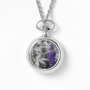 Lupine Flowers in Black and White Personlig Armbandsur