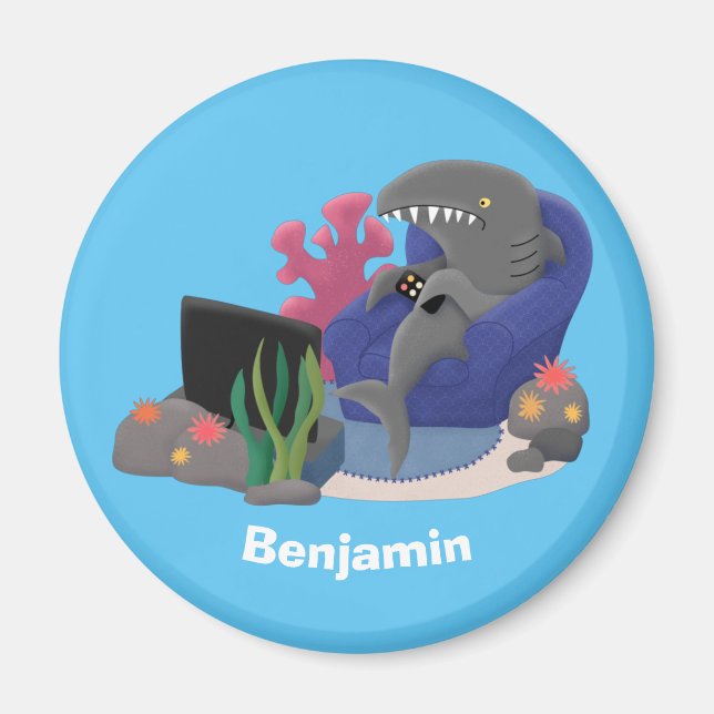 Lusande haj som tittar på TV-tecknaden Magnet (Framsidan)