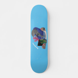 Lusande haj som tittar på TV-tecknaden Mini Skateboard Bräda 18,5 Cm
