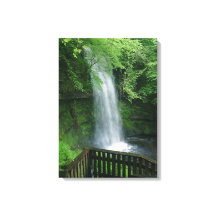 Lush Grönt Tropical Waterfall Wall Art