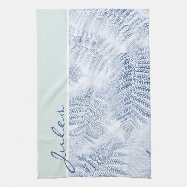 Lush Serene Blue Ferns på Grönt Kökshandduk (Vertikal)