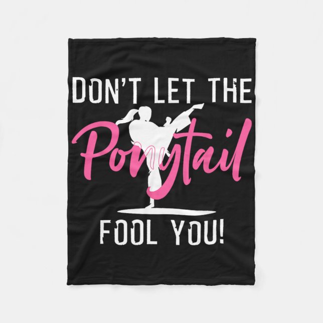 Lusnig flicka Karate Design Kids Women Kickboxing  Fleecefilt (Framsidan)