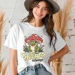 Lusnyj Frog Mushroom Cute Shy Introvert T Shirt<br><div class="desc">Lustigt Frog Mushroom Cute Shy Introvert Womens Tshirt Mode Top-funktioner på sitta under ett svamprum med texten "Me? Konstig? Alltid" i modern skripttypografi. Perfekt gåva till inåtvända människor både för honom och henne för födelsedag,  jul,  Mors dag,  Fars dag och mycket mer. Designad av Evco Studio www.zazzle.com/store/evcostudio</div>