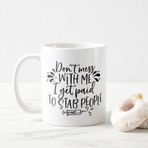 Lusnyj Nurse stabbing ord art monogram Kaffemugg