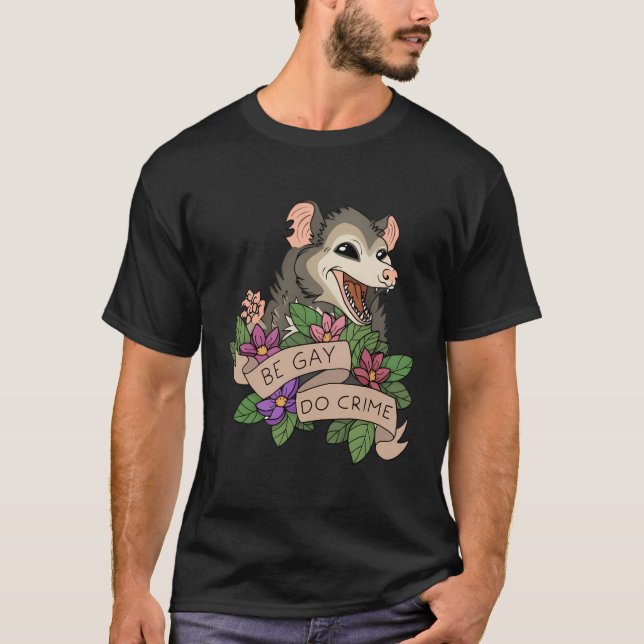 Lusnyj Opossum be Gay Do Crime Rainbow Lgbtq Pride T Shirt (Framsida)
