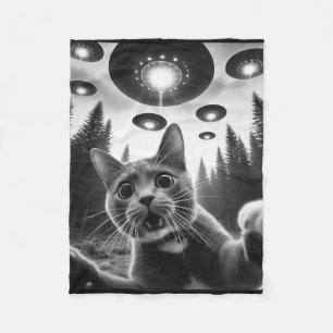 Lusnykatt selfie med Ufos Alien Cat Selfie Manar W Fleecefilt