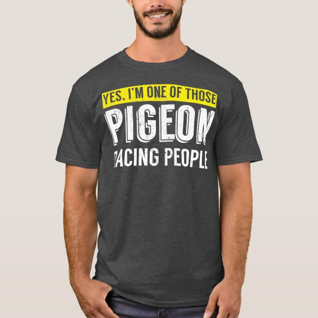 Lusnyt jag tillhör Pigeon Tävla People Bird-gåva T Shirt (Framsida)
