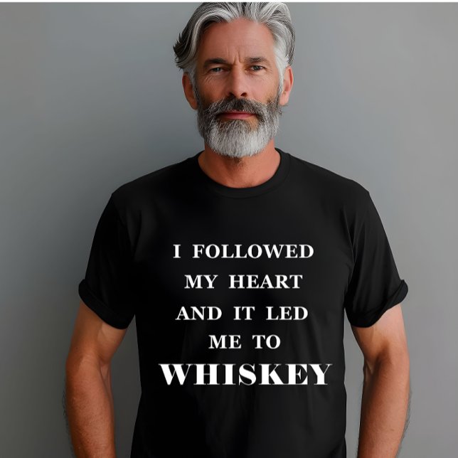 Lusnywhisky citerar humor whiskey ord t shirt (Skapare uppladdad)
