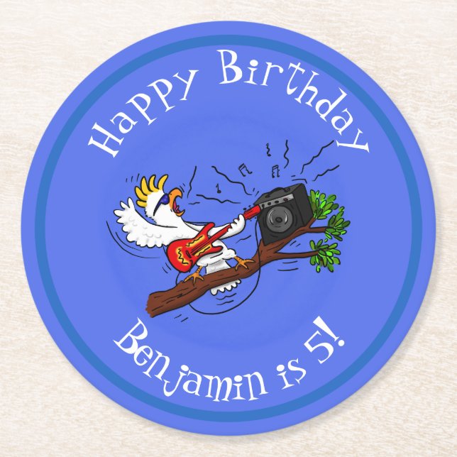 Lustig cockatoo som spelar sten guitar tecknad underlägg papper rund (Framsidan)