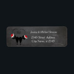 Lustig helgdag tecknad Santa cat par chalkboard Returadress Etikett<br><div class="desc">Den fina tecknaden Santa-kattan har ett chalkboard-mönster.Modern och attraktiv professionell med contemporary touch. En liten elegans och stil.Anpassa med din monograminformation till att börja med,  namn och adress.</div>