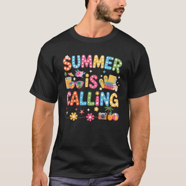 Lustig sommar kallar lärarskolan ute i Vibes T Shirt (Framsida)