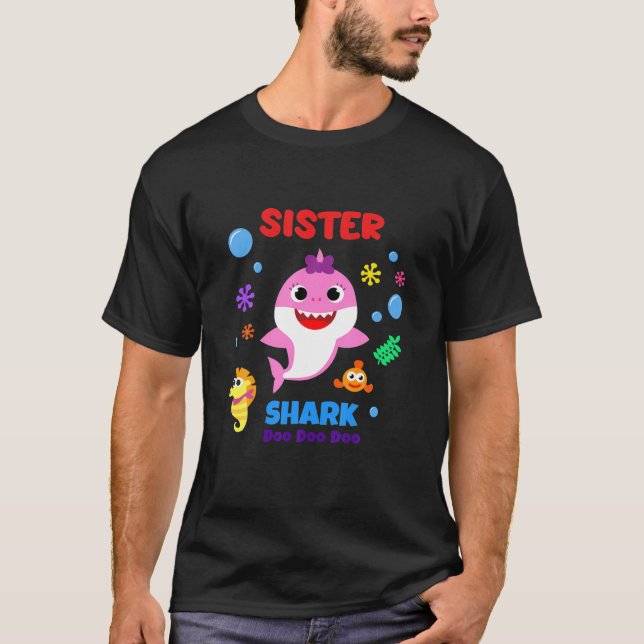 Lustig syster Shark Doo Doo Doo Sister Shark Birth T Shirt (Framsida)