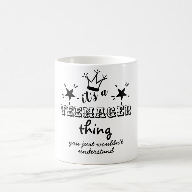 Lustigt 13:e födelsedag En TEENAGER Sak Im TONÅRIN Kaffemugg (Center)