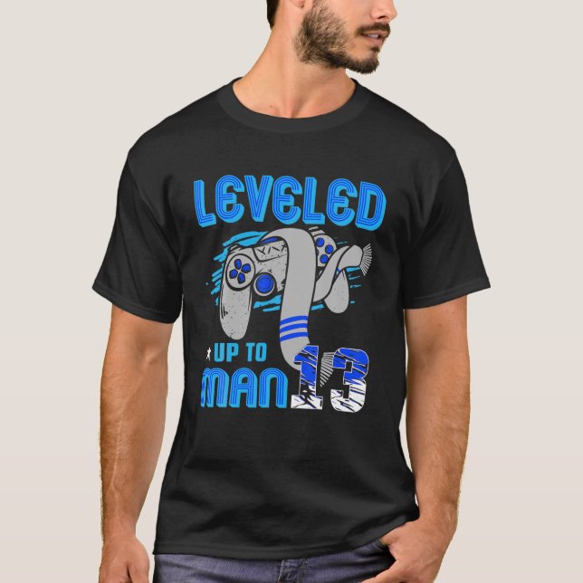 Lustigt 13:e födelsedagsspel - Pub Mitzvah Leveled T Shirt (Framsida)