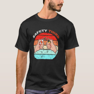 Lustigt 4:e juli: Patriotic Drinking Fireworks Saf T Shirt