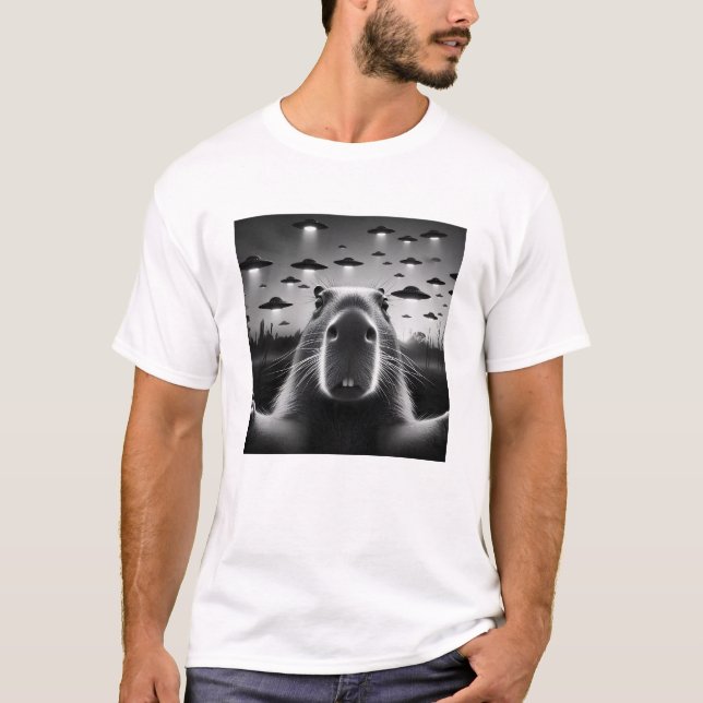 Lustigt Alien Capybara UFO Capybara Selfie med UFO T Shirt (Framsida)