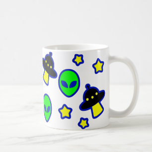 Lustigt Alien Head UFO Stars Mönster Tecknad Teck Kaffemugg