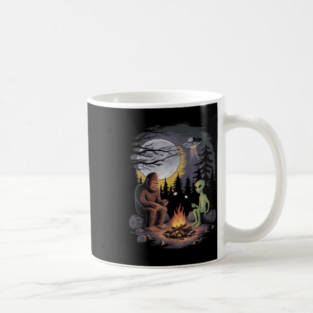Lustigt Alien och Bigfoot, som höjer Måne Sasquatc Kaffemugg (Höger)