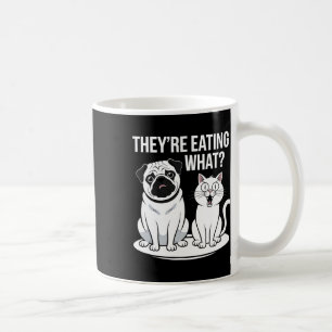 Lustigt att de äter Hundarna de äter... Kaffemugg