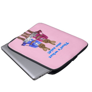 Lustigt att hon sa text laptop sleeve