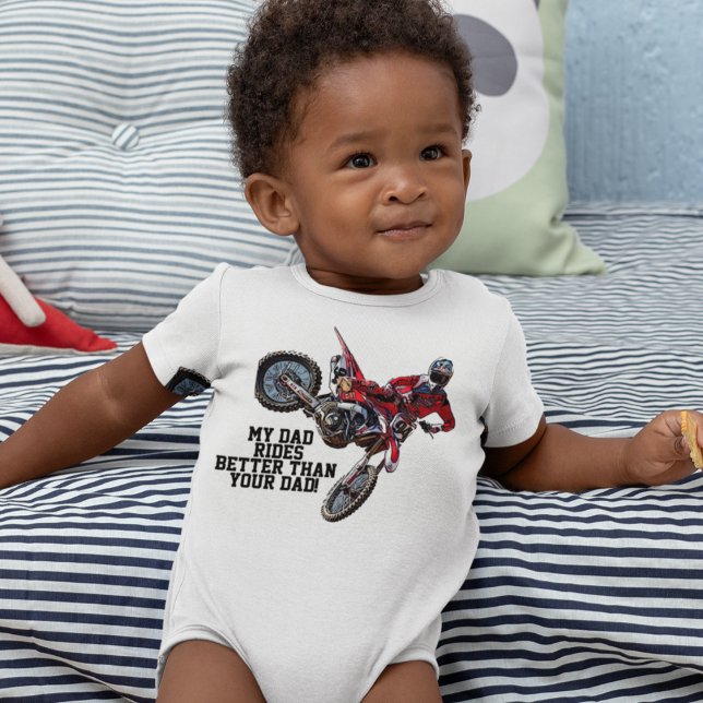 Lustigt att min Pappa är bättre Tävla för rödsmuts T Shirt (Skapare uppladdad)