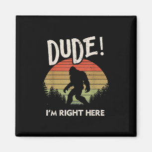 Lustigt Bigfoot-Höger här Camping & Hiking Magnet