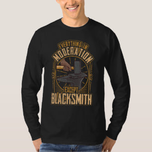 Lustigt Blacksmith är Hammarens ondska T Shirt