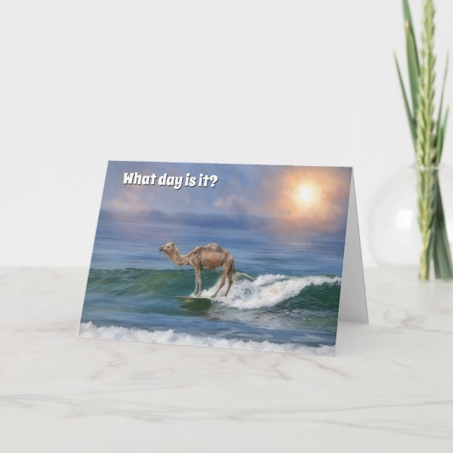Lustigt Camel Surfing in Ocean Birthday Card Kort (Framsida)