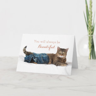 Lustigt Cat Wearing Jeans Birthday Card för henne Kort