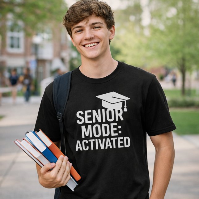 Lustigt citat av studentmössa t shirt (Skapare uppladdad)