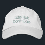 Lustigt citat Sjö Hair Tag inte typografi Broderad Keps<br><div class="desc">Sjö Hair,  bry dig inte - Lustigt att säga i en söt blå glastbokstäver. Kan vara personlig. Kontakta mig med frågor eller förfrågningar.</div>