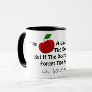 Lustigt Cute Doktor Red Apple Joke Personlig Namn Mugg