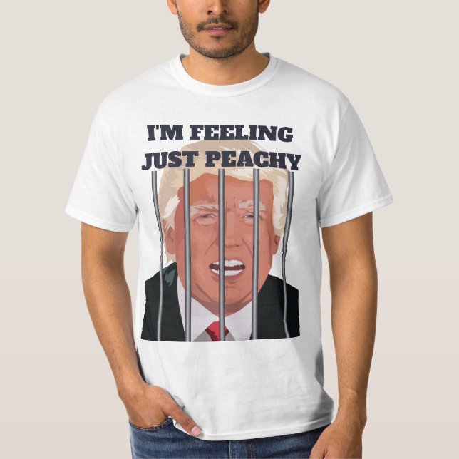 Lustigt Donald Trump i fängelset i humor T Shirt (Framsida)