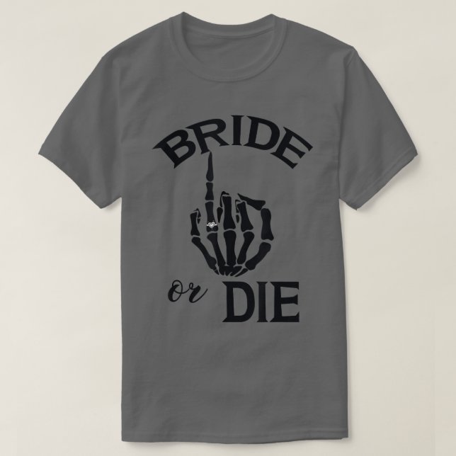 Lustigt engagerat Bride Skeleton Hand Bröllop Ring T Shirt (Design framsida)