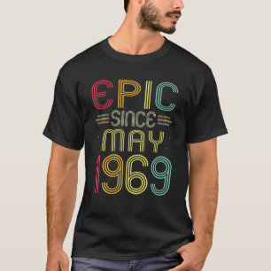 Lustigt Epic sedan maj 1969 53Rd Birthday 53 Years T Shirt