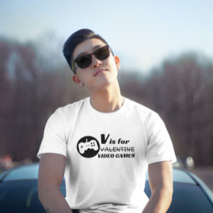 Lustigt Geek V är för videospel inte valentineser T Shirt