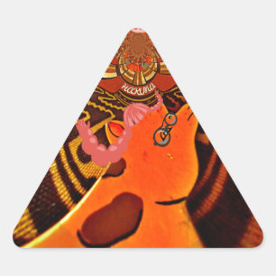 Lustigt Giraffe: En afrikansk karm i Kaleidoscopic Triangelformat Klistermärke