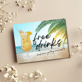 Lustigt gratis drycker Beach Wedding Spara datum Meddelande Vykort