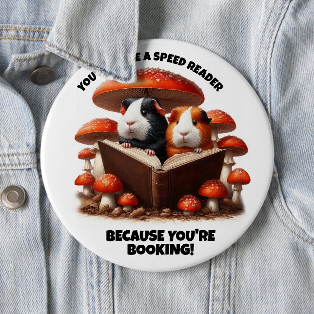 Lustigt Guineas Grisar under Röda svampar Knapp (In Situ)