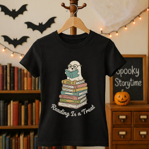 Lustigt Halloween-biblioteksläsning är ett slag T Shirt