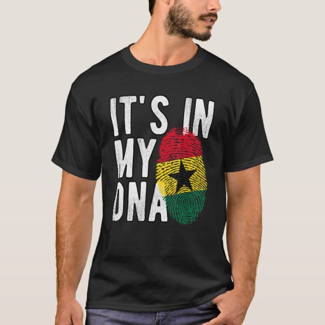 Lustigt i min DNA Ghana flagga Fingerprint T Shirt (Framsida)