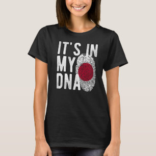 Lustigt i min DNA Japan flagga Fingerprint Premiu T Shirt