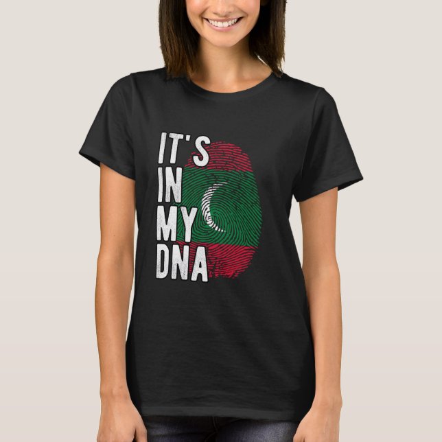 Lustigt i min DNA Maldives flagga Fingerprint T Shirt (Framsida)